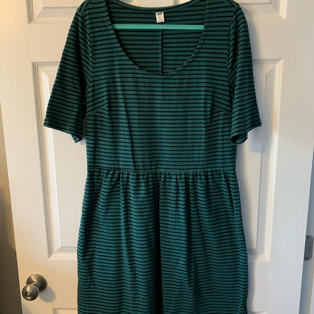 Old Navy Green Dress